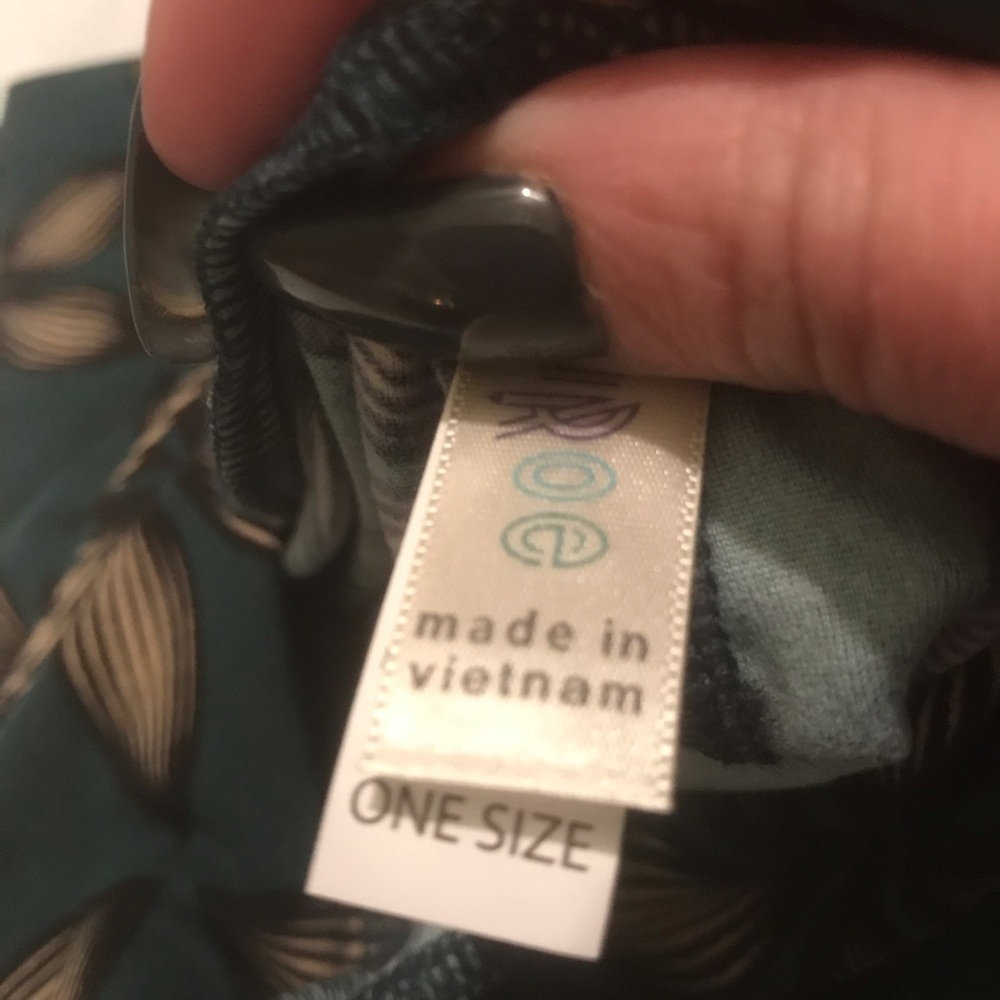 Lularoe OS Legging - Picture 2 of 2